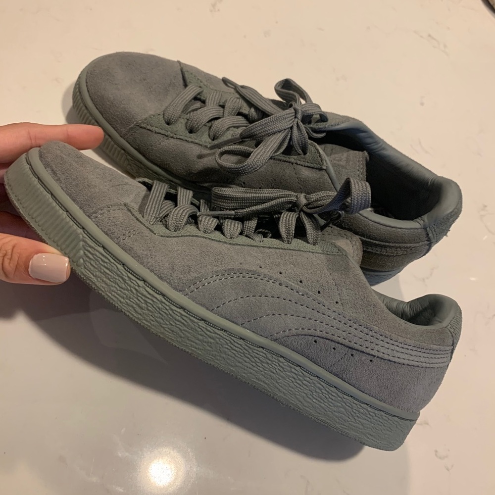 Puma gray suede sneakers